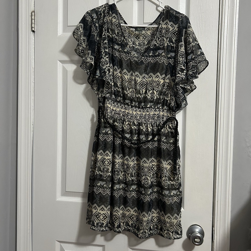 Lily Rose Geometric Print Flutter Sleeve Mini Dress w/ Belt - Size XL